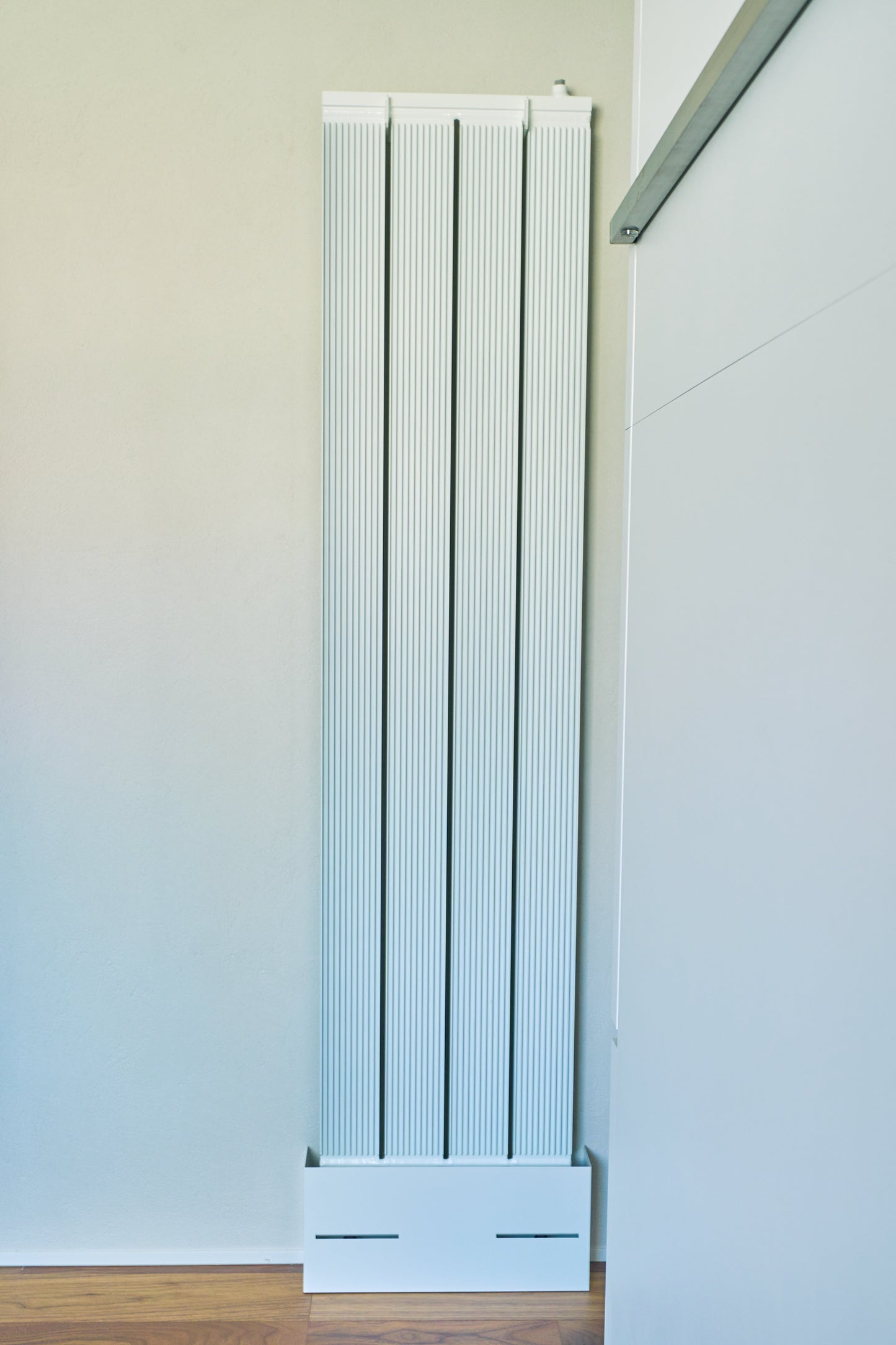 HEATING AND COOLING PANEL <span>輻射式冷暖房パネル</span>