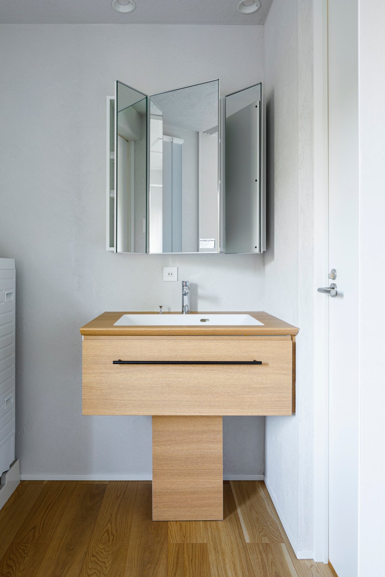 【JAS認定・安心の池内ベニヤ】昭和レトロ　和風鏡台(化粧台) WASHSTAND 洗面化粧台 | 軽井沢の別荘・移住向けの住まいづくりit's HOUSE