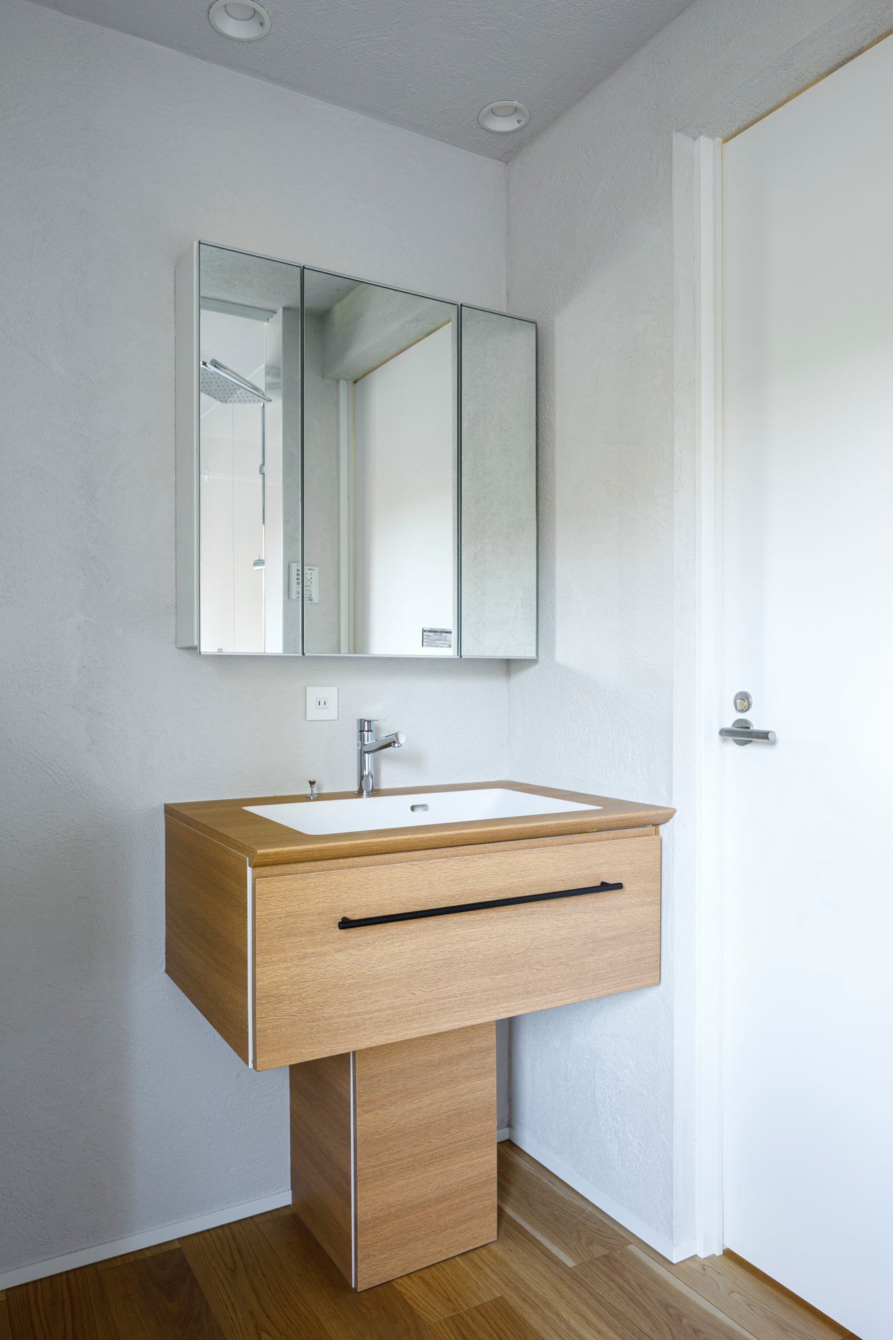 WASHSTAND <span>洗面化粧台</span>